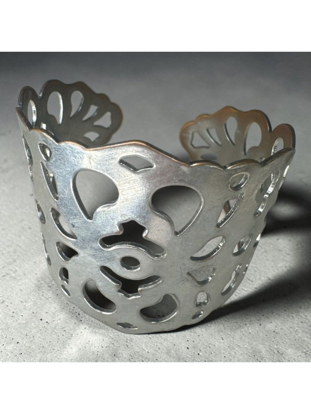 Decorative Silver-Tone Cutout Metal Cuff Bracelet Adjustable Size Lightweight De